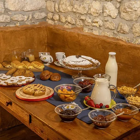 Farm stay Ristoro La Crosetta Caneva